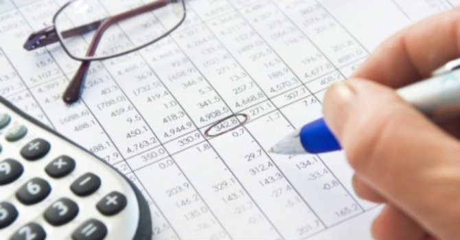 UBCKNN đã quyết định xử phạt 55 triệu đồng Phạm Thị Ngọc Trang, thành viên Ban kiểm soát Công ty cổ phần Than miền Trung do không báo cáo về việc dự kiến giao dịch. Nguồn: Internet