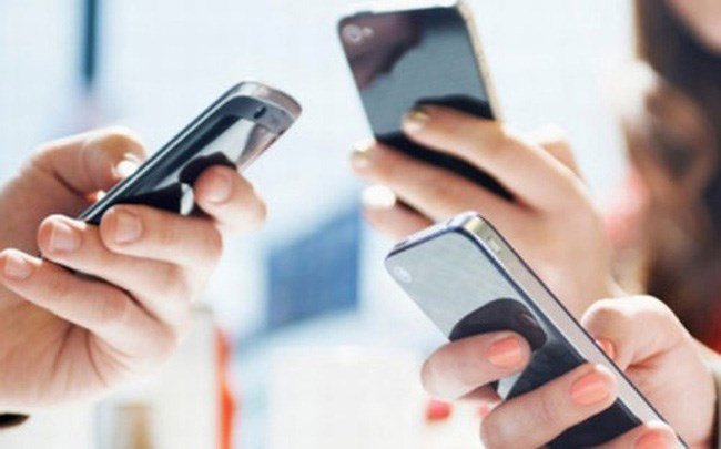 Muốn chuẩn hóa và chính xác, chủ thuê bao phải mang giấy tờ tùy thân đến để đối chiếu. Nguồn: Internet