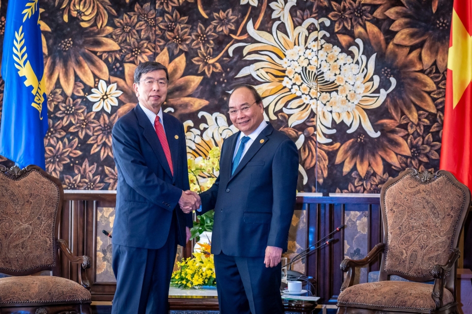 hủ tướng tiếp Chủ tịch ADB Takehiko Nakao ngày 27/6. Nguồn: ADB