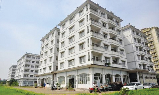 Hơn 1000 căn nhà tái định cư đang bỏ hoang, hư hỏng và xuống cấp, nhiều tỷ đồng của Nhà nước đang bị lãng phí; trong khi đó không ít người dân thiếu nhà để ở. Nguồn: Internet