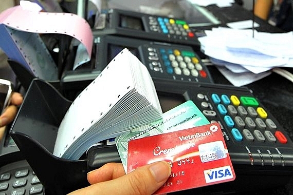 tỷ lệ gia nhập tầng lớp trung lưu tại Việt Nam ngày càng tăng và nhiều hộ gia đình có quỹ tự chủ để chi tiêu. Nguồn: Interrnet