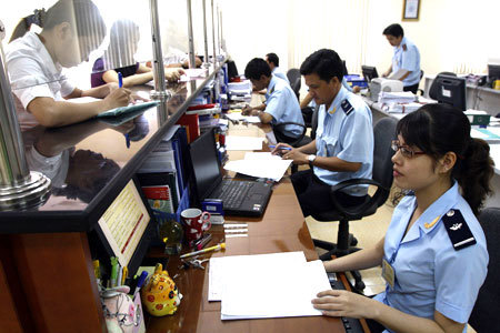 Đến ngày 30/6/2014, toàn ngành Hải quan thu hồi được khoảng 691 tỷ đồng nợ thuế. Nguồn: internet