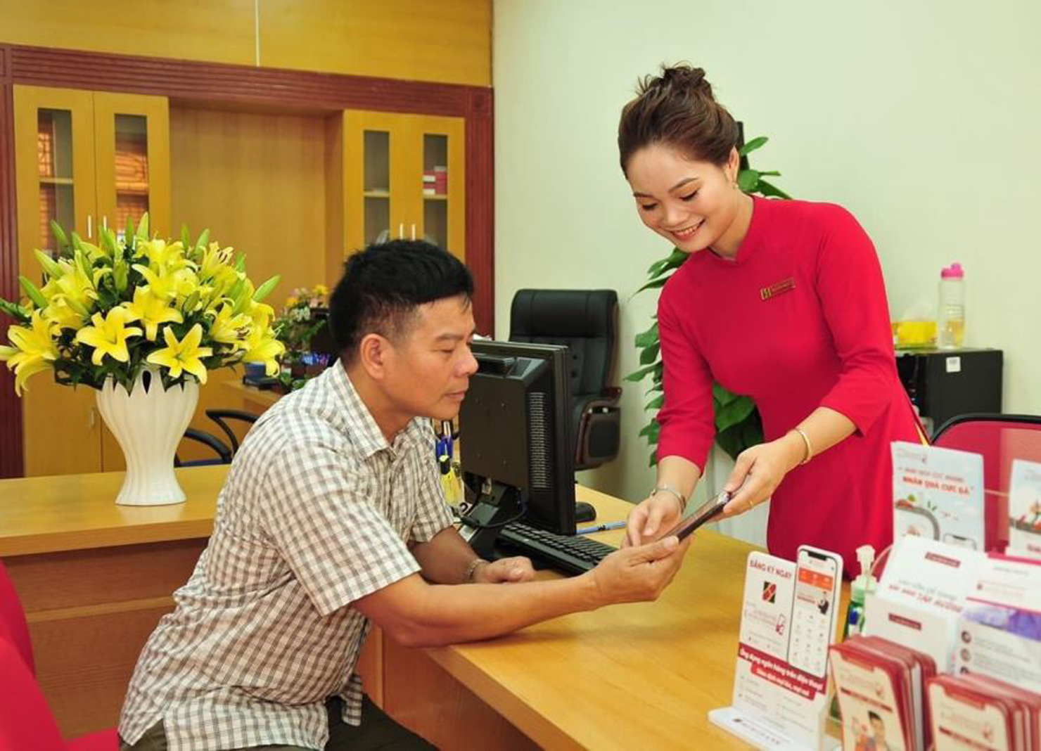 Agribank luôn “sát cánh chung vai” cùng doanh nghiệp khôi phục và phát triển kinh tế đất nước. Nguồn: Agribank.