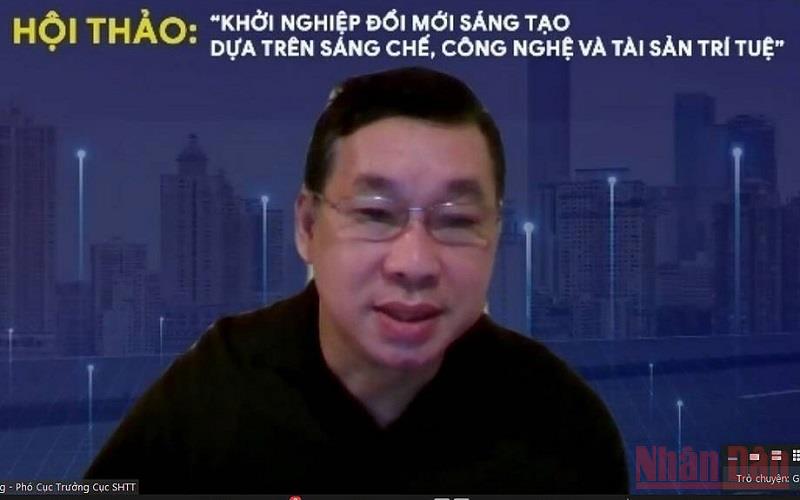 TS. Trần Lê Hồng, Phó Cục trưởng Cục Sở hữu Trí tuệ trao đổi tại Hội thảo.