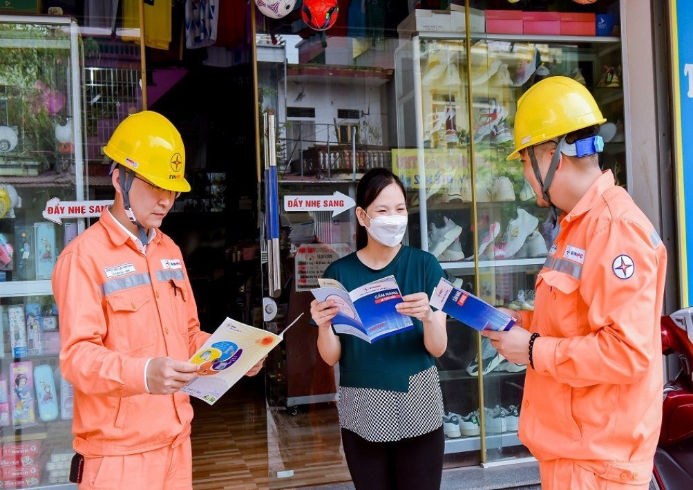 5 tháng đầu năm 2022, mặc dù thời tiết còn mát mẻ, nhưng điện thương phẩm toàn tổng công ty đạt 32,9 tỷ kWh,tăng 6,44% so với cùng kỳ năm 2021.