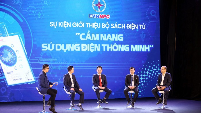 Tổng công ty Điện lực miền Bắc (EVNNPC) tổ chức ra mắt bộ sách điện tử “Cẩm nang sử dụng điện thông minh” thông qua hình thức Livestream trực tuyến tại Fanpage Evnnpc - Vì Niềm Tin Của Bạn.