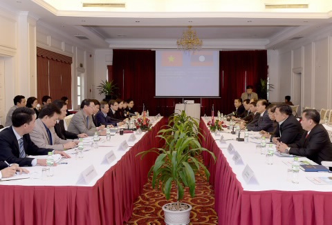 Toàn cảnh cuộc họp lần thứ 12.