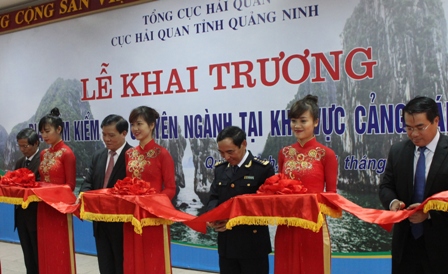 Lễ khai trương địa điểm kiểm tra chuyên ngành tại cảng Cái Lân, ngày 11/1/2016.