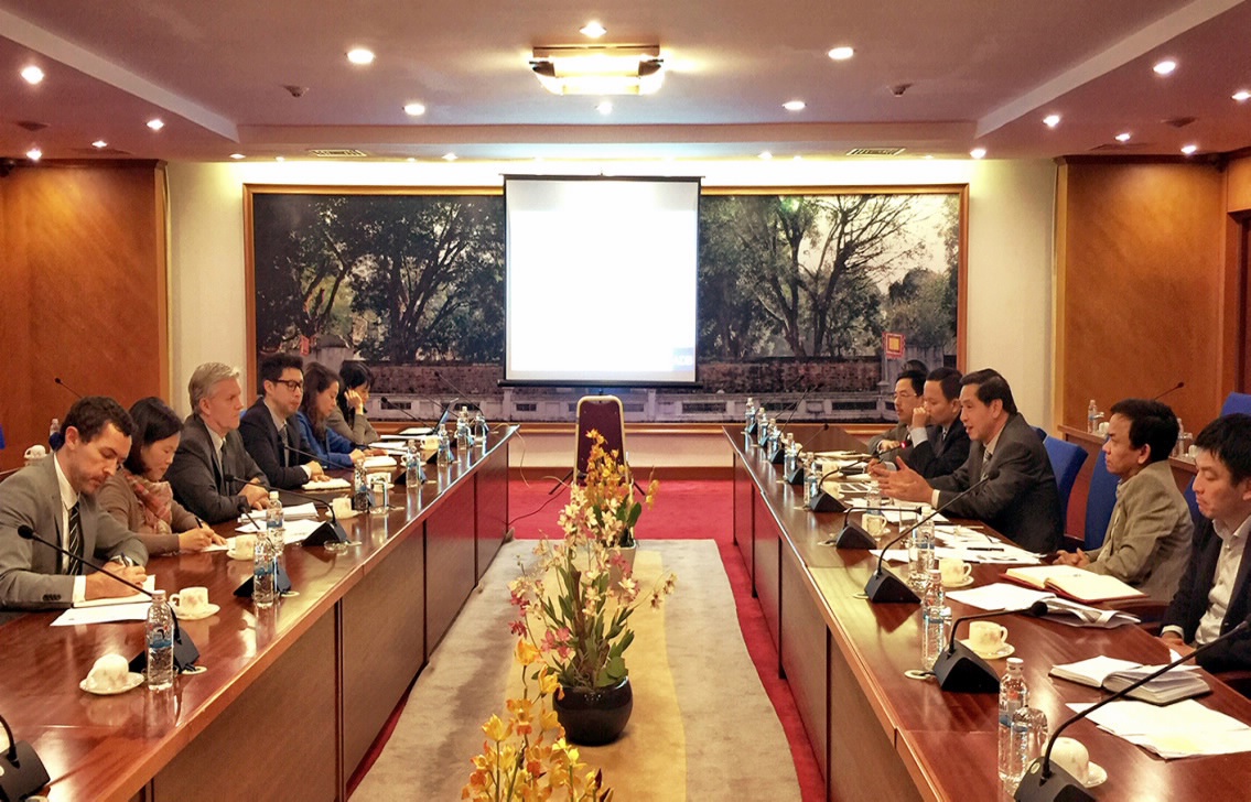 Toàn cảnh buổi làm việc.
