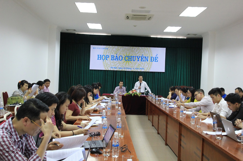 Toàn cảnh buổi Họp báo chuyên đề..