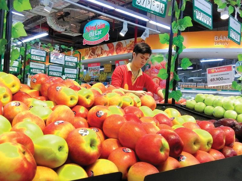 Hệ thống bán lẻ đóng vai trò hết sức quan trọng, bởi nó quyết định đầu ra và sự phát triển của DN sản xuất trong nước.