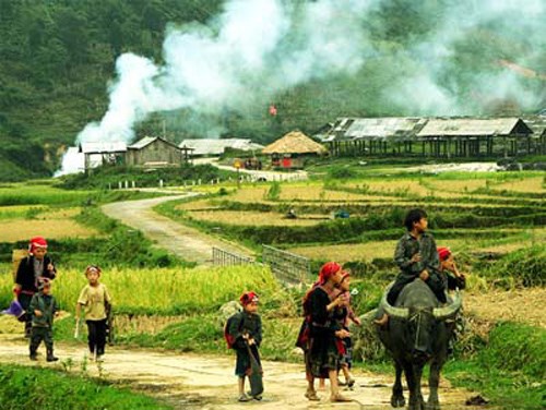 Căn cứ kinh phí ngân sách Trung ương bổ sung có mục tiêu cho ngân sách địa phương, HĐND tỉnh quyết mức phân bổ cụ thể cho từng huyện, xã, thôn của địa phương.