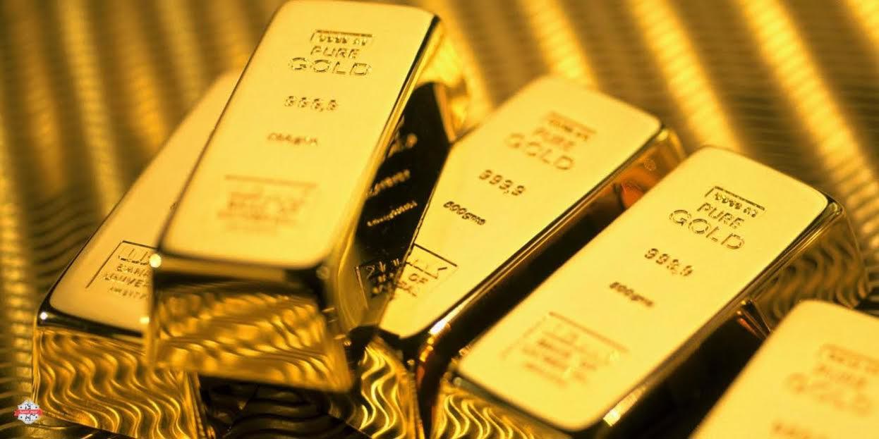 Giá vàng quốc tế tăng lên do các quỹ tiếp tục gom vàng, đồng đôla đi xuống sau khi lên mức cao 7 tháng.