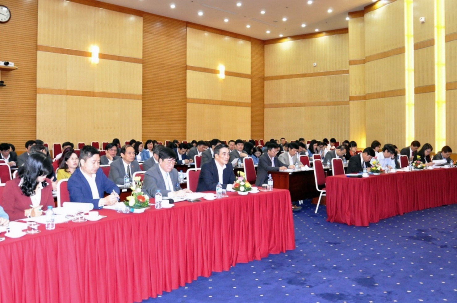 Toàn cảnh Hội nghị.