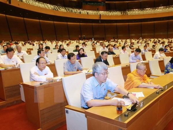 Các đại biểu Quốc hội đều trí Bộ Tài chính là cơ quan đầu mối giúp Chính phủ thống nhất quản lý nhà nước về nợ công.