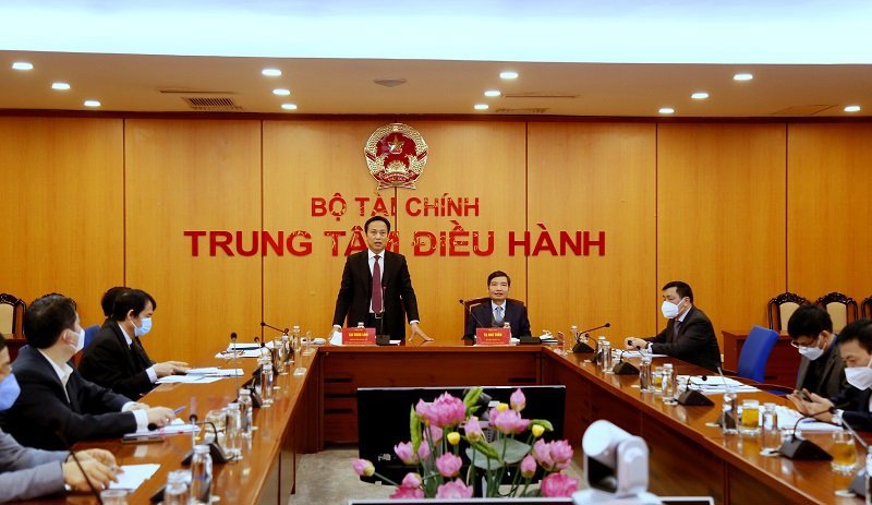 Đồng chí Lại Xuân Lâm - Phó Bí thư Đảng ủy Khối các cơ quan Trung ương phát biểu chỉ đạo hội nghị. 