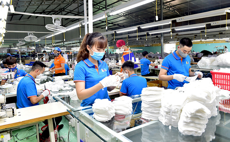 Thời gian qua, Bộ Tài chính đã trình Chính phủ, Thủ tướng Chính phủ ban hành nhiều chính sách hỗ trợ doanh nghiệp, người dân ảnh hưởng bởi Covid-19 vượt khó