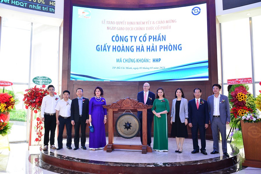 Giá tham chiếu của cổ phiếu HHP trong ngày giao dịch đầu tiên là 12.900 đồng/cổ phiếu, biên độ giao động giá +/-20%.
