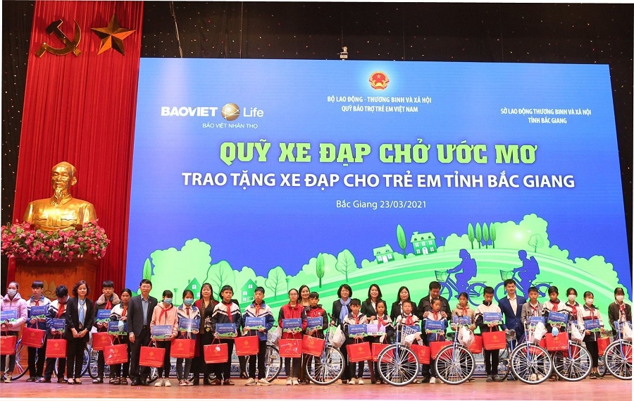 Năm 2020, lợi nhuận sau thuế Công ty Mẹ Tập đoàn Bảo Việt đạt 1.012 tỷ đồng - Ảnh 1