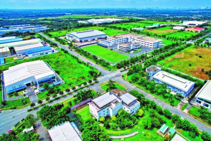 Long An hiện có 32 khu công nghiệp đã được quy hoạch đồng bộ, diện tích 11.523,14ha và 62 cụm công nghiệp diện tích 3.106ha. Nguồn: internet