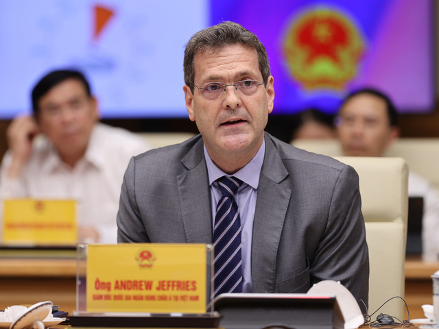 &Ocirc;ng Andrew Jeffries, Gi&aacute;m đốc quốc gia Ng&acirc;n h&agrave;ng Ph&aacute;t triển ch&acirc;u &Aacute; (ADB). Ảnh VGP/Nhật Bắc.
