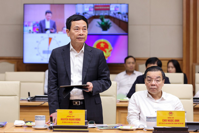 Bộ trưởng Nguyễn Mạnh Hùng: Bị động thông tin thì hậu quả là khôn lường. Ảnh VGP/Nhật Bắc.