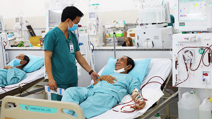 Từ ngày 1.7, toàn quốc đã chính thức áp dụng phương thức thanh toán chi phí khám, chữa bệnh theo định suất. Nguồn: ITN