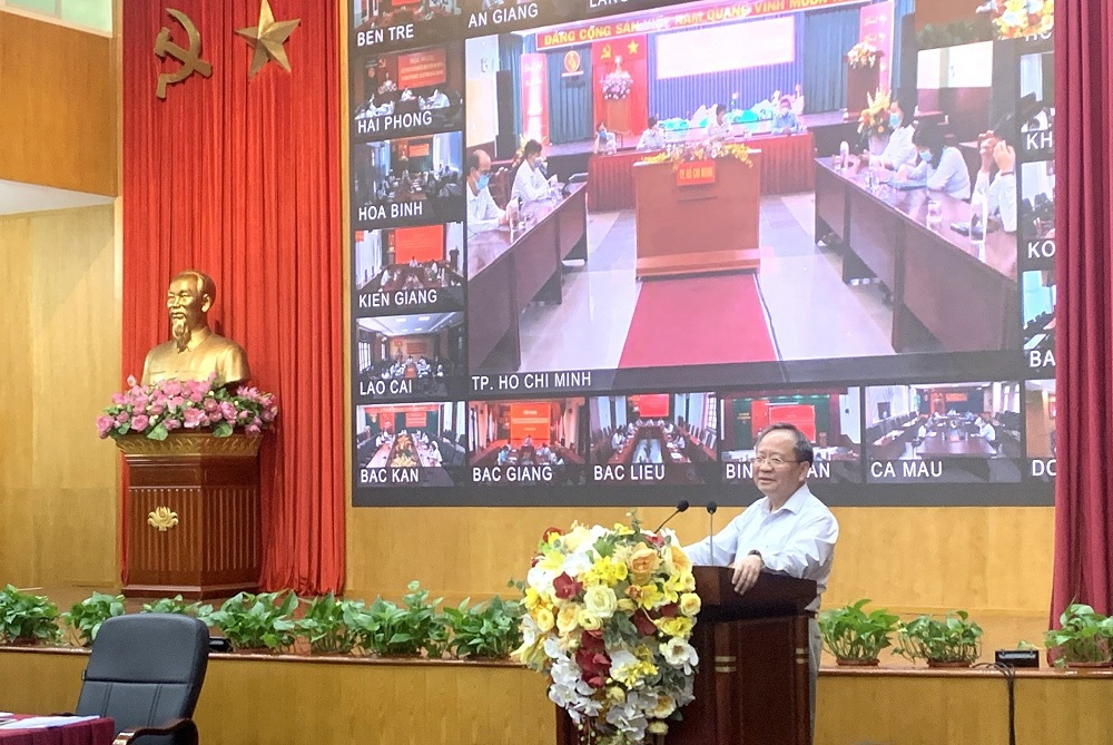 Thứ trưởng Bộ Tài chính Đỗ Hoàng Anh Tuấn phát biểu chỉ đạo tại Hội nghị.