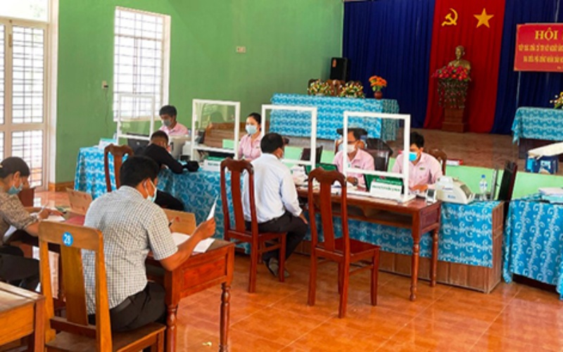 Ngân hàng chính sách xã hội tỉnh Quảng Ngãi triển khai Nghị quyết số 68-NQ-CP và Quyết định số 23-2021QĐ-TTg.