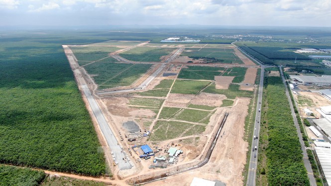Tổ công tác tham mưu giúp Thủ tướng Chính phủ chỉ đạo, đôn đốc xây dựng Đề án thí điểm về việc tách giải phóng mặt bằng, tái định cư ra khỏi dự án đầu tư.