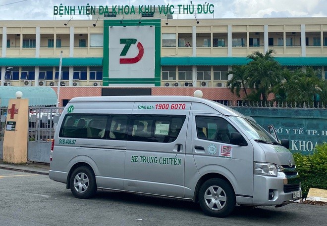 Trước đó, Tập đoàn Phương Trang – FUTA Group cũng đã hoán cải 226 xe loại 16 chỗ thành xe cứu thương để phục vụ chở bệnh nhân.