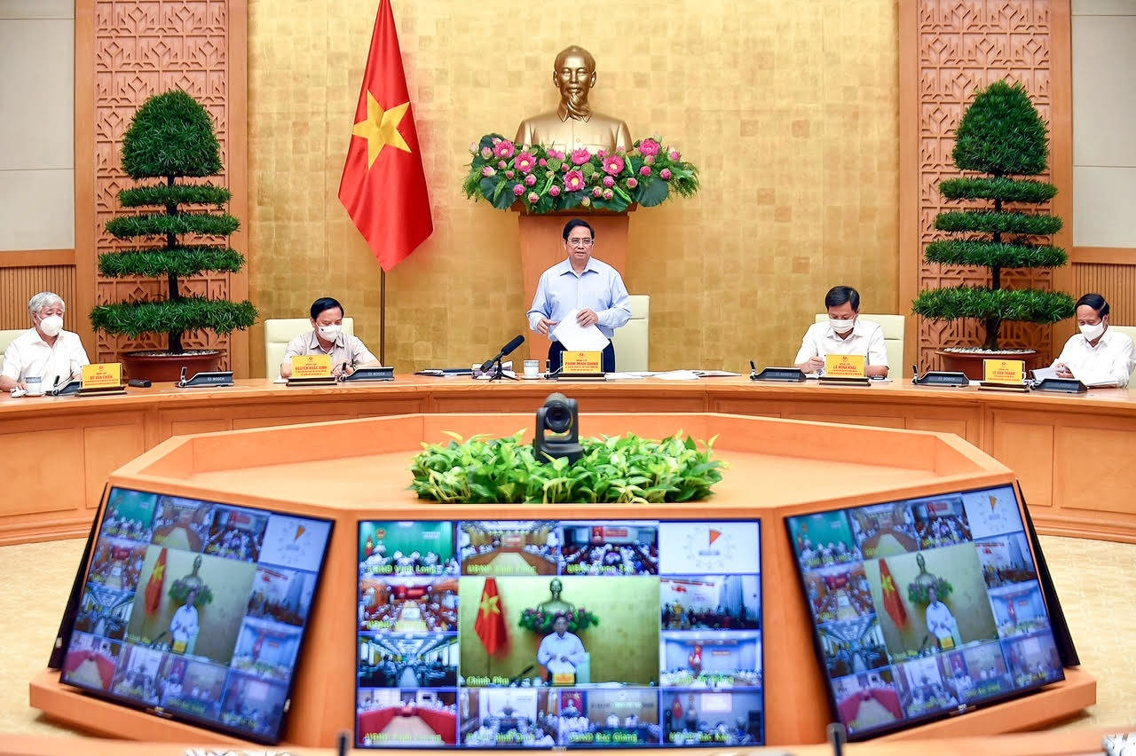 Thủ tướng chủ trì cuộc họp trực tuyến toàn quốc chiều 5/9 về công tác phòng chống dịch COVID-19. Ảnh: VGP/Nhật Bắc