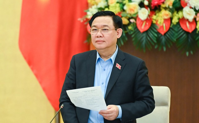 Chủ tịch Quốc hội Vương Đình Huệ khẳng định, các nội dung của Kỳ họp thứ 4 đã được Ủy ban Thường vụ Quốc hội xem xét, cho ý kiến kỹ lưỡng và đến nay cơ bản đủ điều kiện để trình Quốc hội.