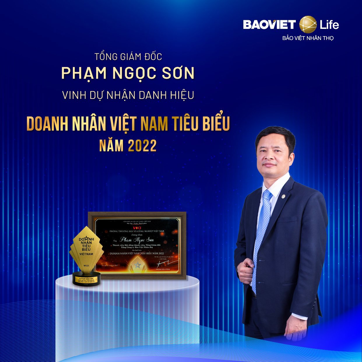 Tổng Gi&aacute;m đốc Phạm Ngọc Sơn đ&atilde; ch&egrave;o l&aacute;i "con thuyền" Bảo Việt Nh&acirc;n thọ ng&agrave;y một lớn mạnh, trở th&agrave;nh thương hiệu Quốc gia với hơn 17,4 triệu lượt kh&aacute;ch h&agrave;ng tin tưởng đồng h&agrave;nh.