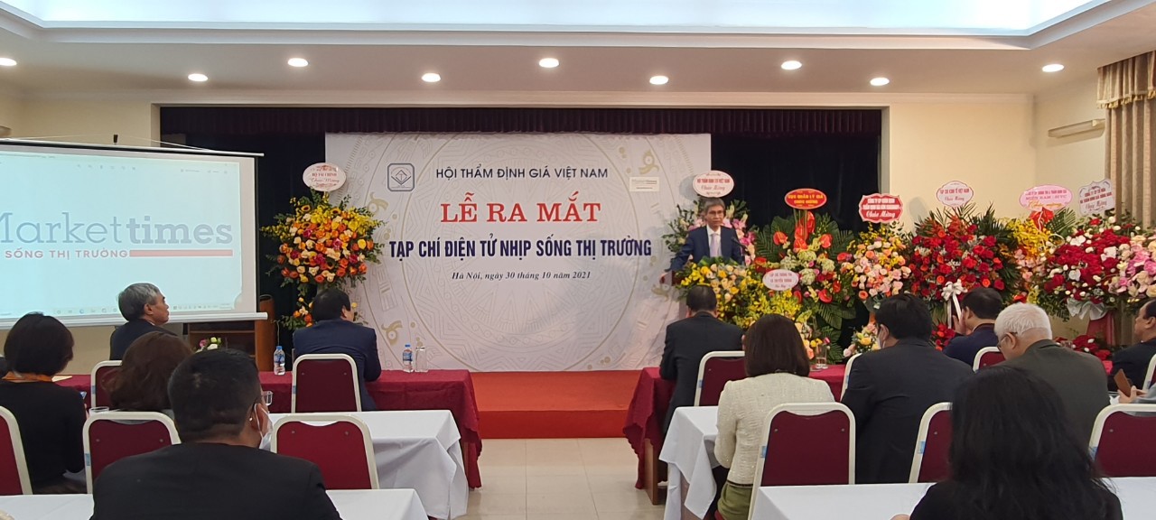 Ông Nguyễn Thế Hào – Tổng Biên tập Tạp chí Nhịp sống Thị trường phát biểu tại Lễ ra mắt.