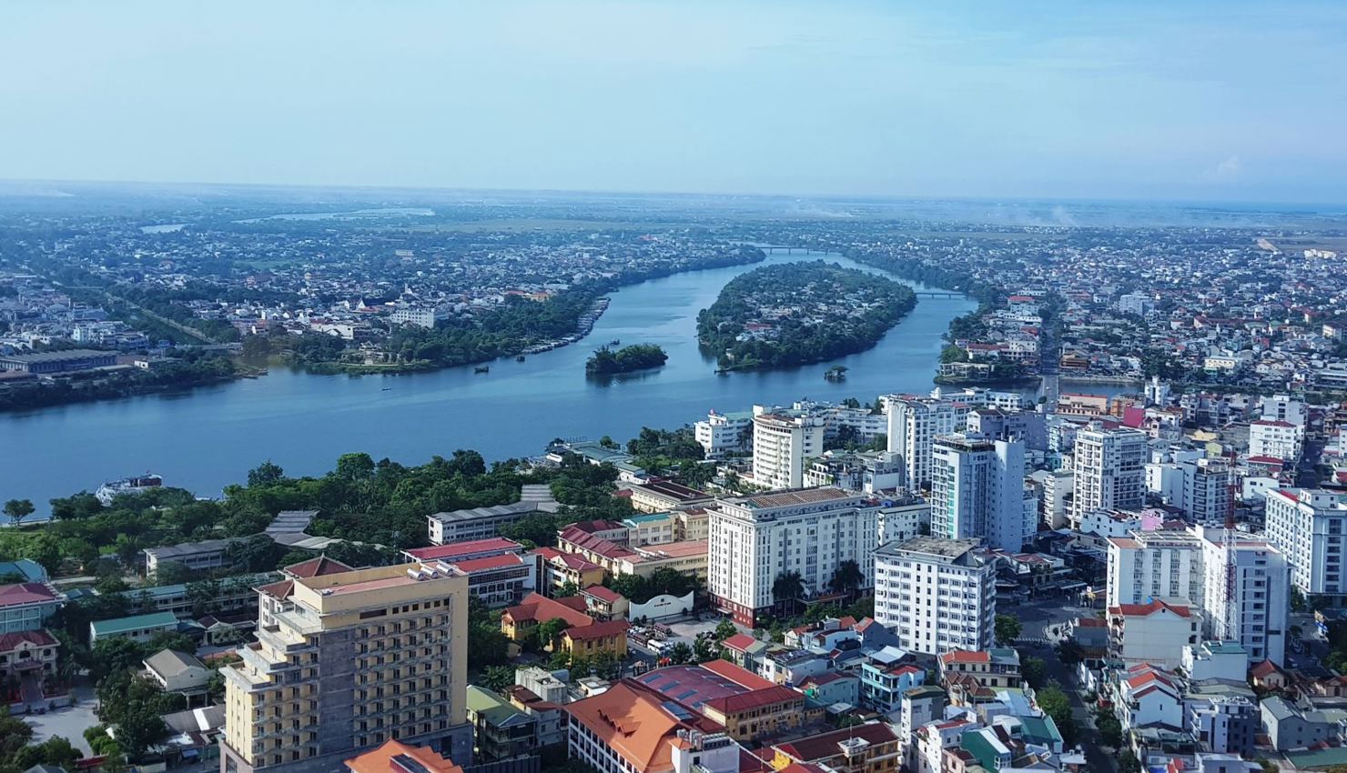 Giải ngân vốn đầu tư công là nhiệm vụ chính trị trọng tâm năm 2021. Ảnh: Minh An