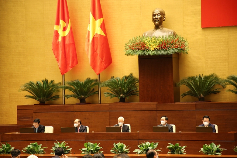 Các đồng chí chủ trì Hội nghị. 