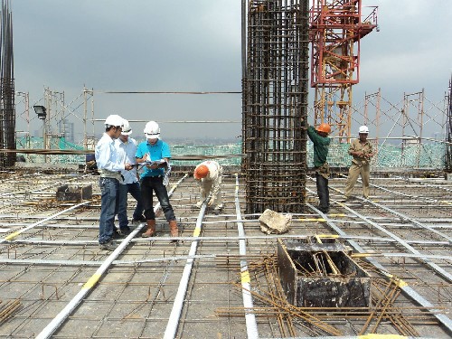 Chính phủ sẽ quy định chi tiết về lựa chọn nhà đầu tư trong các công trình xây dựng .