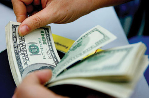 Trong thời gian dài, Việt Nam neo buộc dần với USD và điều này đã khai thác được các tác động tích cực, bảo đảm sự ổn định của VND. Nguồn: internet
