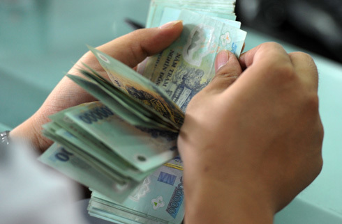 Thủ tướng Chính phủ giao Ngân hàng Nhà nước Việt Nam chủ trì, phối hợp với các cơ quan liên quan đánh giá, thẩm định và chịu trách nhiệm trước Thủ tướng Chính phủ về đề xuất phê duyệt cấp tín dụng vượt giới hạn vốn tự có của các tổ chức tín dụng đối với k