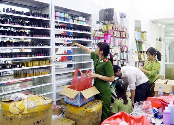 Cần quy định chặt chẽ hơn nữa về điều kiện sản xuất, kinh doanh, nhập khẩu, cấp phép lưu hành đối với mặt hàng mỹ phẩm, dược phẩm, thực phẩm chức năng. Nguồn: baohaiquan.vn