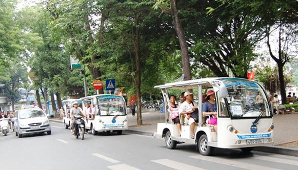 Thủ tướng chỉ đạo tiếp tục tăng cường công tác chỉ đạo quản lý đối với hoạt động của xe 4 bánh chạy bằng năng lượng điện trong quá trình thực hiện thí điểm. Nguồn: petrotimes.vn