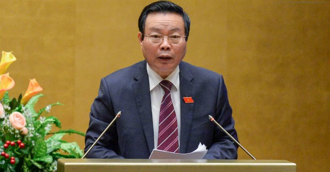 Chủ nhiệm Phùng Quốc Hiển cho biết lần đầu tiên Quốc hội có Nghị quyết về khoán xe công. Ảnh Minh Huệ
