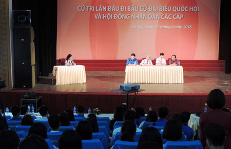 Toàn cảnh Chương trình đối thoại “Cử tri lần đầu đi bầu cử Quốc hội và Hội đồng nhân dân các cấp”