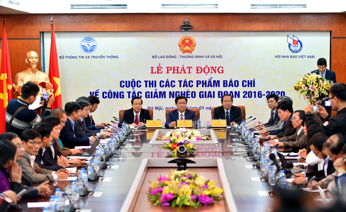 Lễ phát động Cuộc thi các tác phẩm báo chí về công tác giảm nghèo giai đoạn 2016-2020. Nguồn: chinhphu.vn