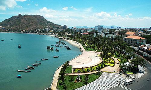 Trong 8 tháng đầu năm 2017, các KCN, KKT thu hút được được 638 dự án đầu tư nước ngoài đăng ký mới. Nguồn: thoibaokinhdoanh.vn