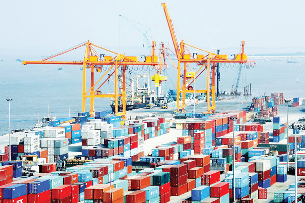 Dòng chảy thương mại quốc tế đã thực sự bùng nổ và các quốc gia tăng cường giao dịch hàng hóa toàn cầu. Nguồn: internet
