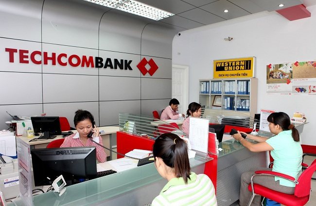 Có nhiều yếu tố hỗ trợ giảm lãi suất ngân hàng năm 2018.