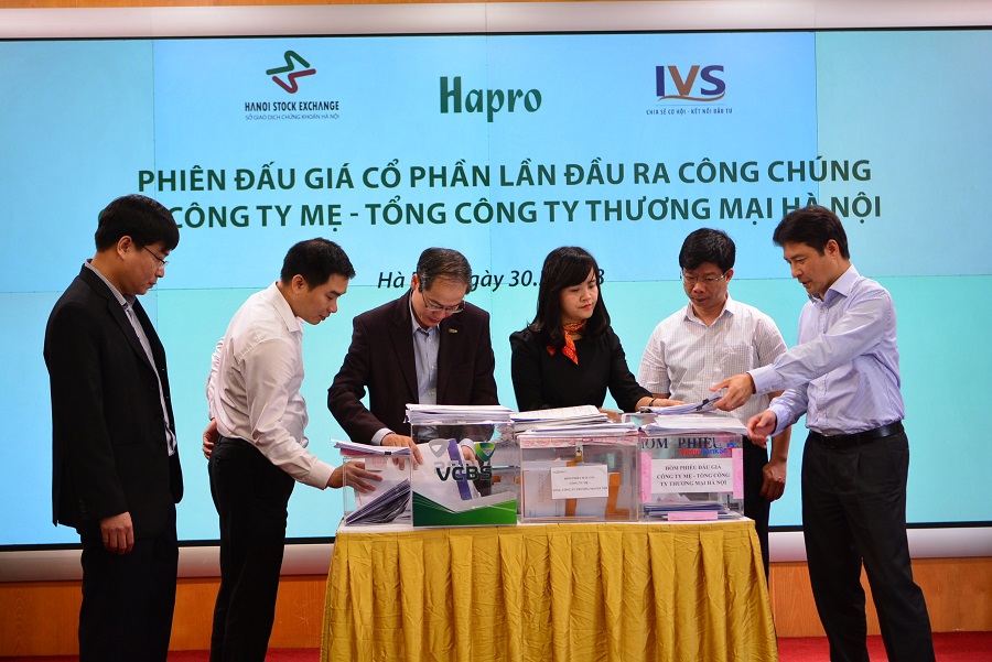 Toàn cảnh phiên chào bán cổ phần lần đầu ra công chúng. Nguồn: hnx.vn
