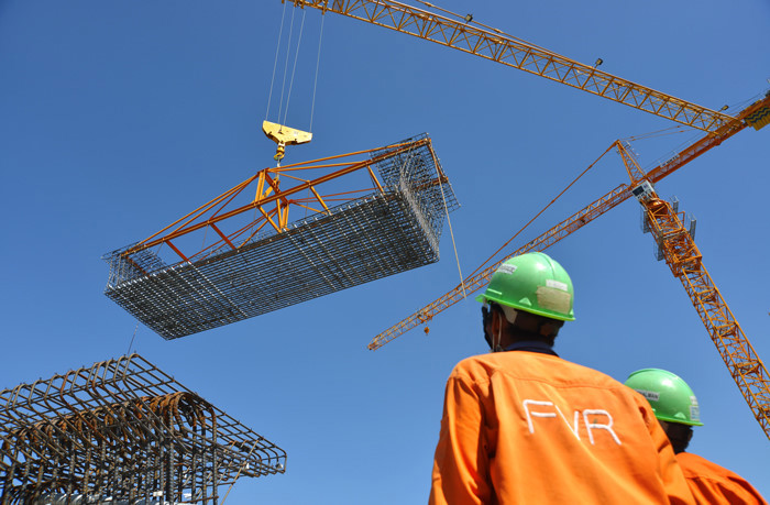 Hoạt động đầu tư xây dựng nhiều năm qua đã đóng góp rất quan trọng đối với phát triển kinh tế - xã hội.